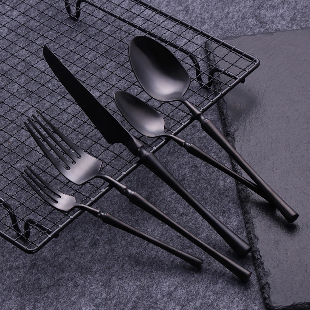 Solenne Flatware Set